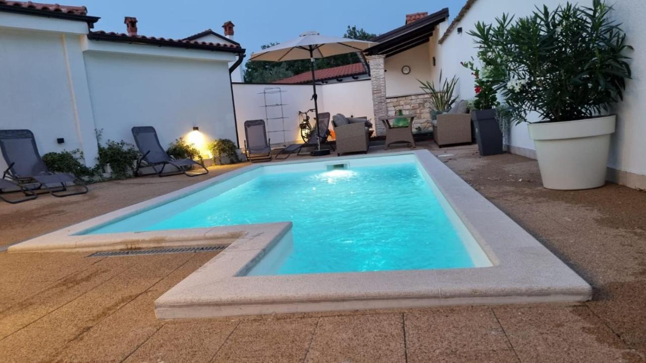 Villa Natka Rovinjsko Selo Bagian luar foto