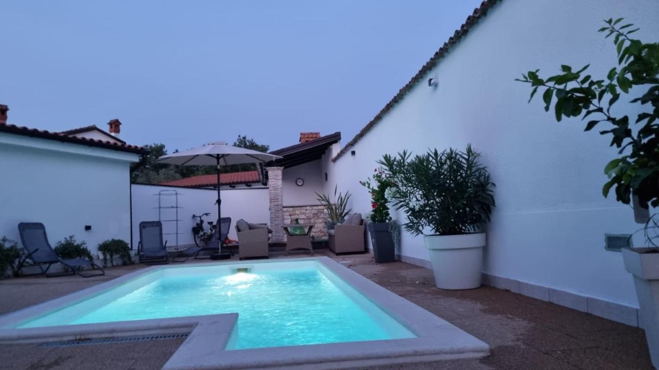 Villa Natka Rovinjsko Selo Bagian luar foto